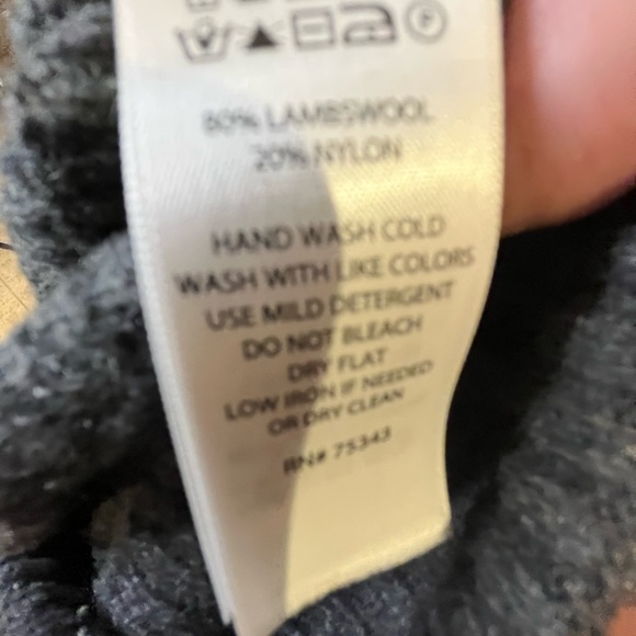 Aspen zippered cardigan - Picture 3 of 3